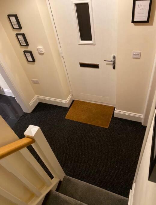 No25-luxe Living Guest House- 2 Bed-wifi-free Parking-city- * Swansea