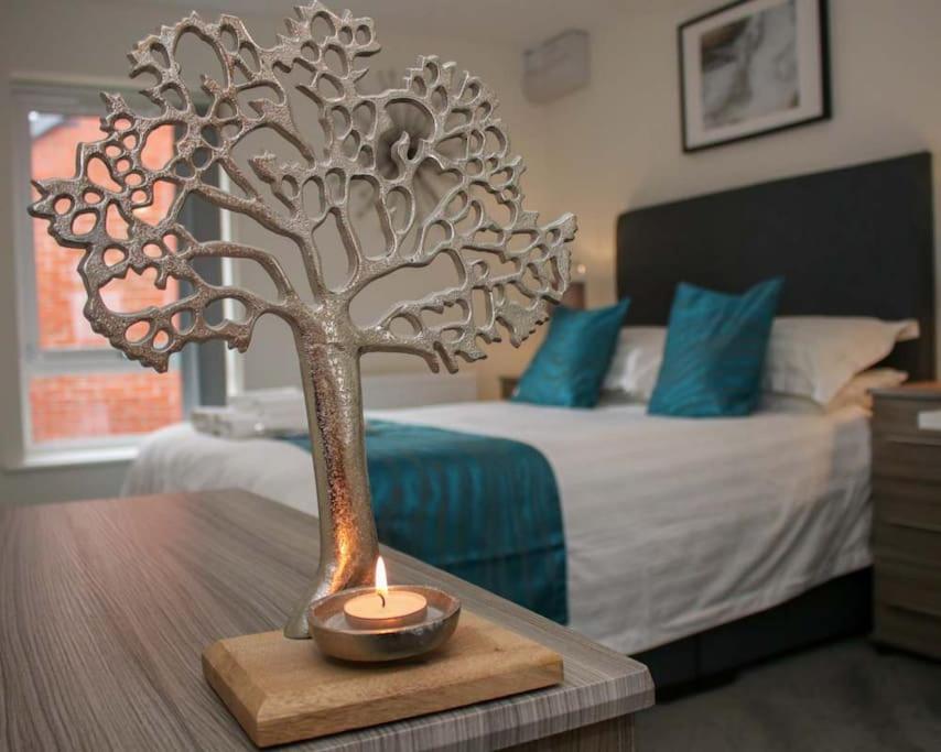 No25-luxe Living Guest House- 2 Bed-wifi-free Parking-city- Holiday home Swansea